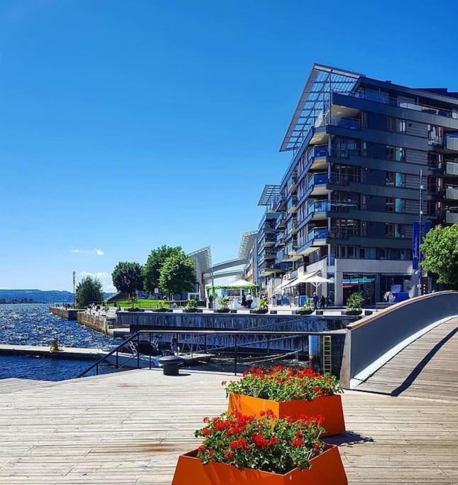 Tjuvholmen / Aker Brygge - Most Expensive Area In Oslo! Daire Dış mekan fotoğraf
